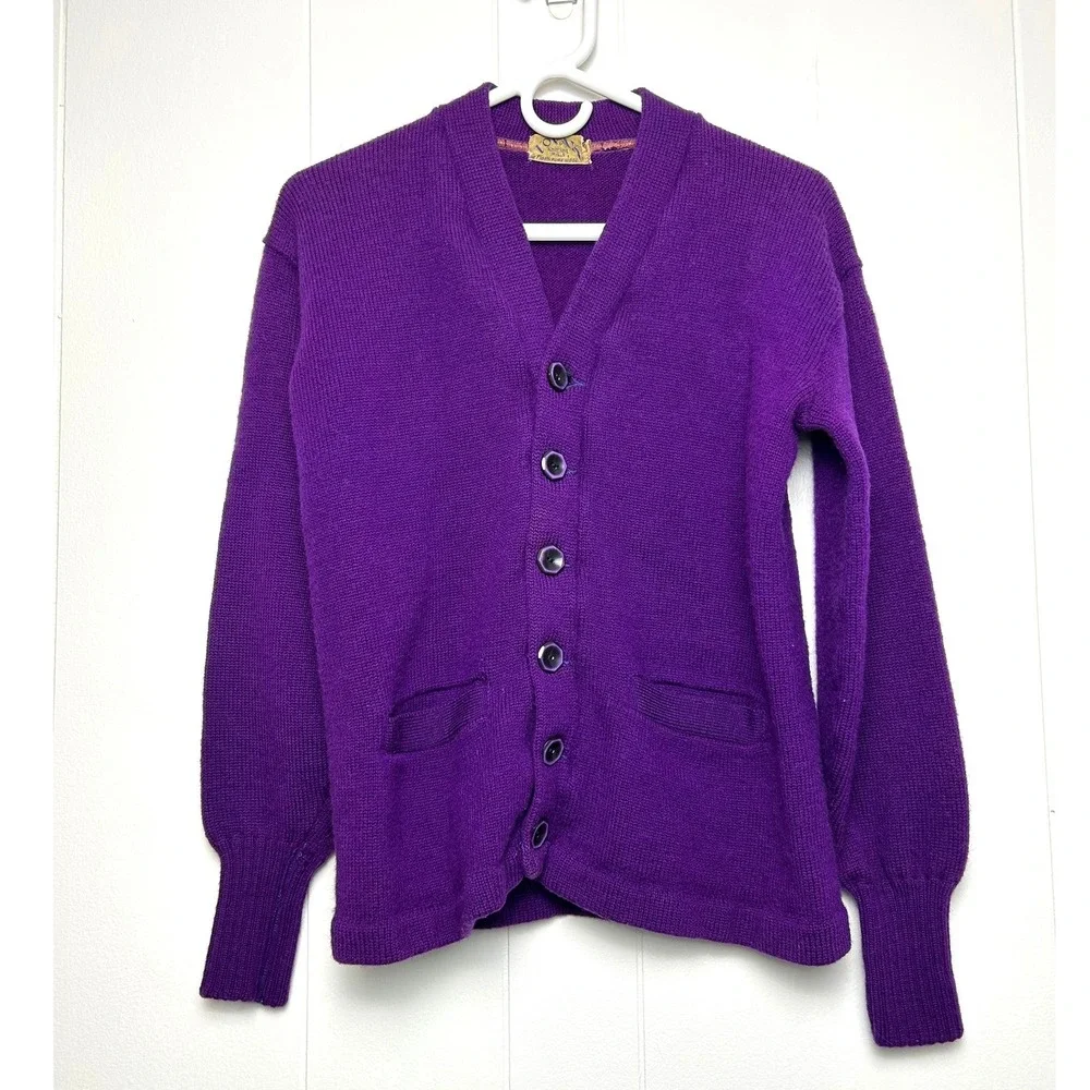 Vintage 100% Pure Wool Purple V-Neck‎ Cardigan Sweater Women's M english winter